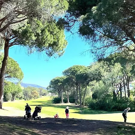 Maison Cosy En Bordure Du Golf. Saint-Raphaël