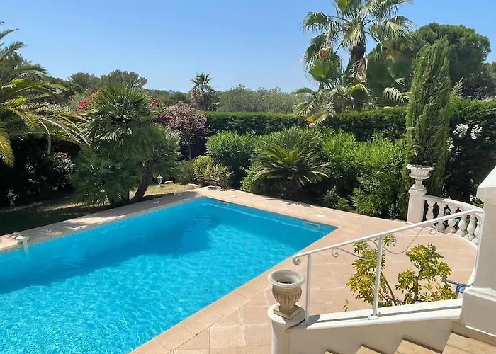 Villa Maison Cosy En Bordure Du Golf. *