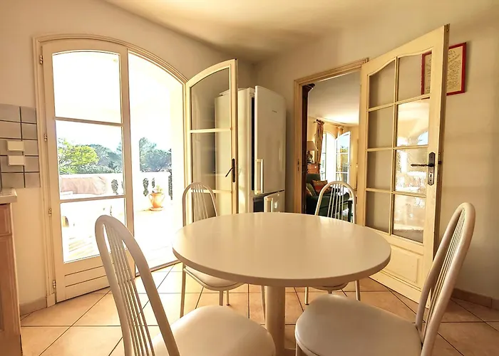 Maison Cosy En Bordure Du Golf. Villa *